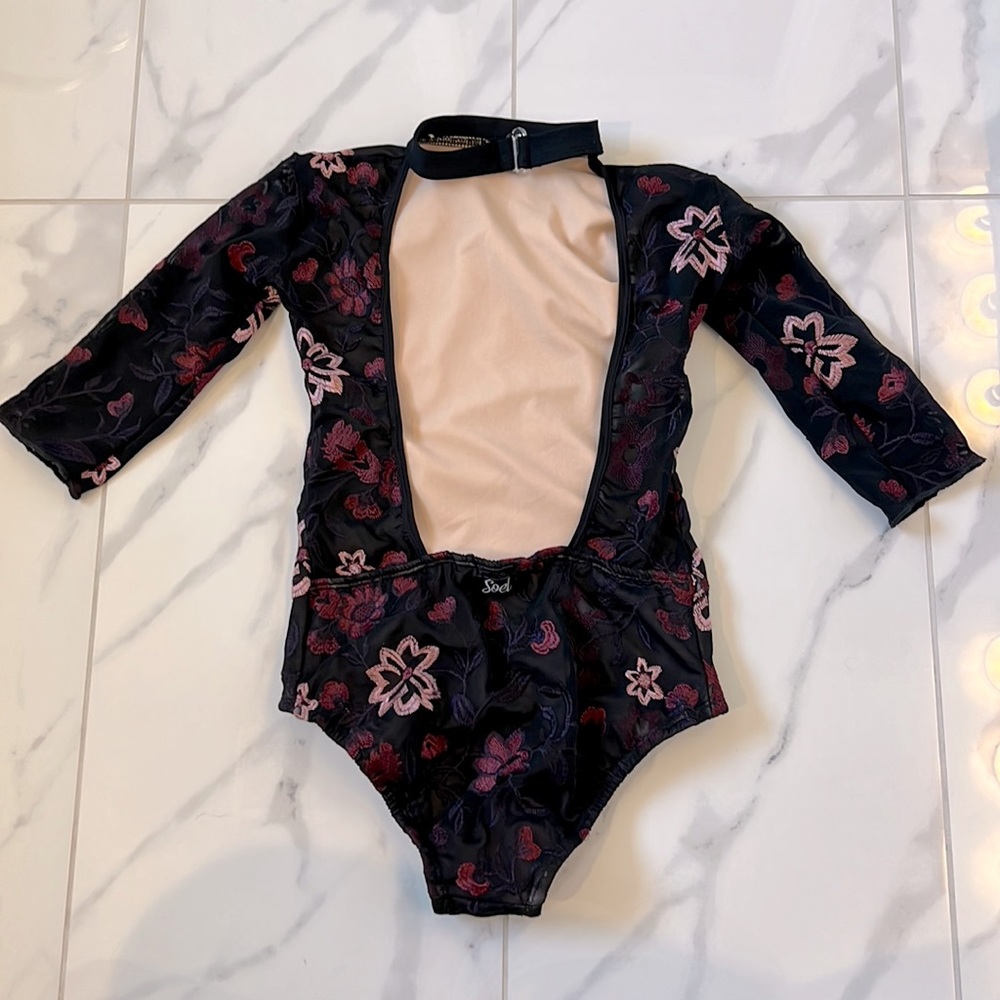 Soel Floral Embroidered Mesh Long Sleeve Open Back Leo Leotard Girls’s L - Picture 3 of 13